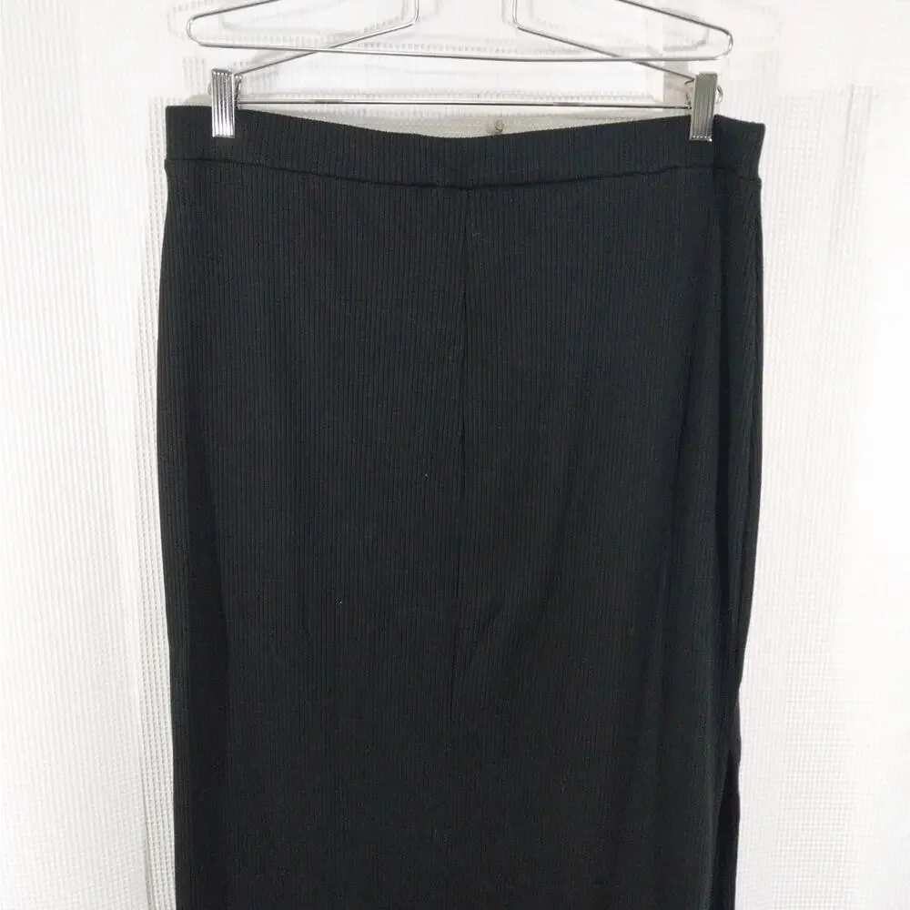 OLD NAVY! RICH, SATURATED BLACK RIBBED KNIT, ELASTIC WAIST SKIRT! SZ XL